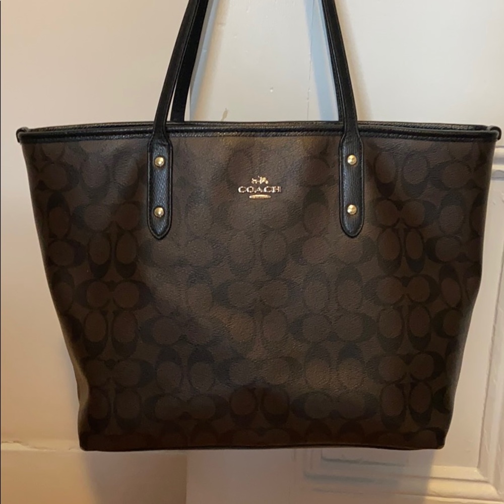 Coach tote/shoulder bag!